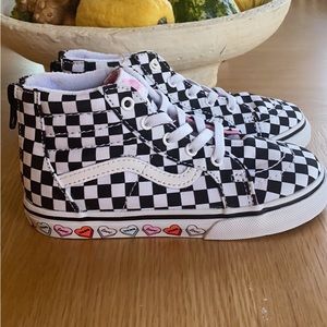 Vans toddler sneakers 🖤